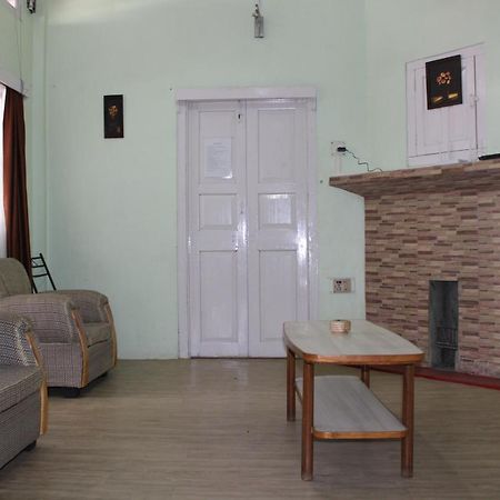 Harry'S Bed And Breakfast1 Шиллонг Екстер'єр фото
