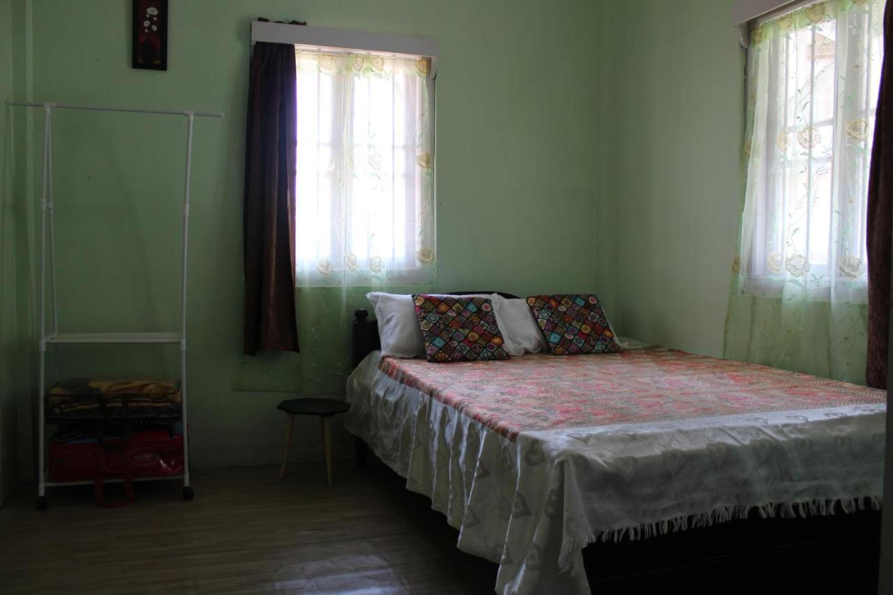 Harry'S Bed And Breakfast1 Шиллонг Екстер'єр фото