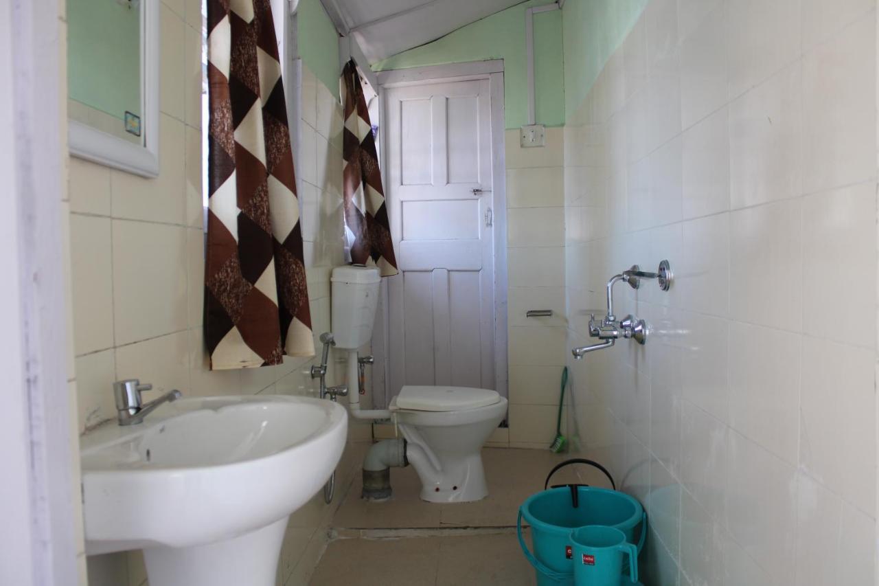Harry'S Bed And Breakfast1 Шиллонг Екстер'єр фото